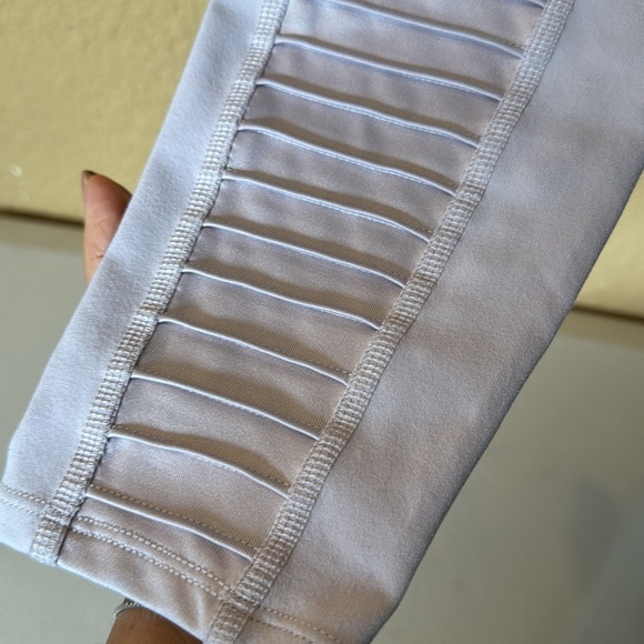 🌿ALO Yoga Leggings🌿 Size Small - Picture 2 of 5